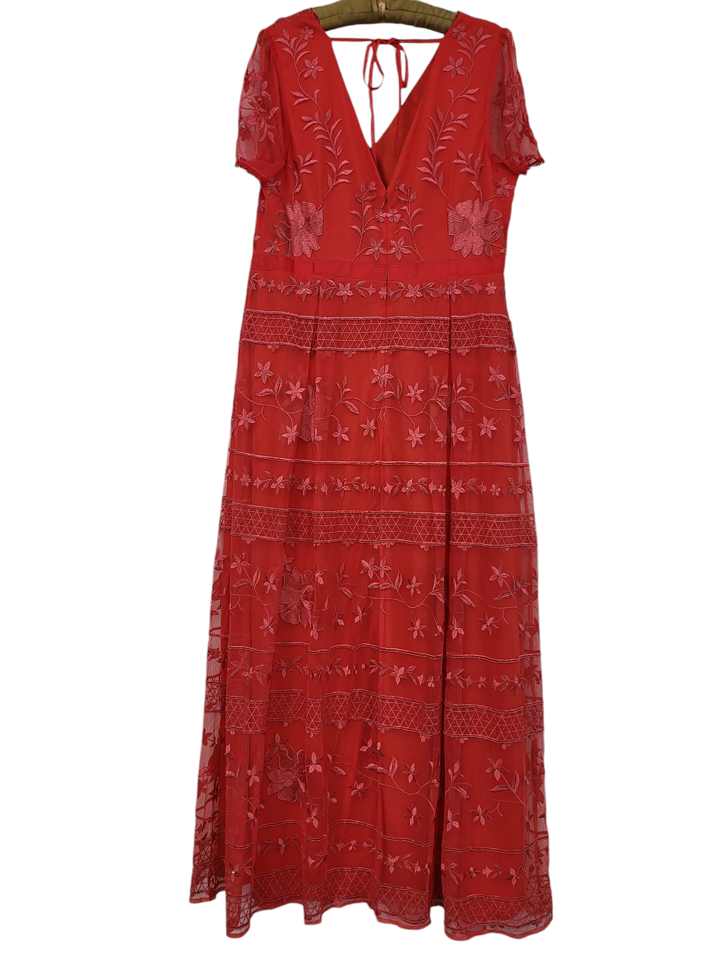 Tread Embroidery Maxi Dress
